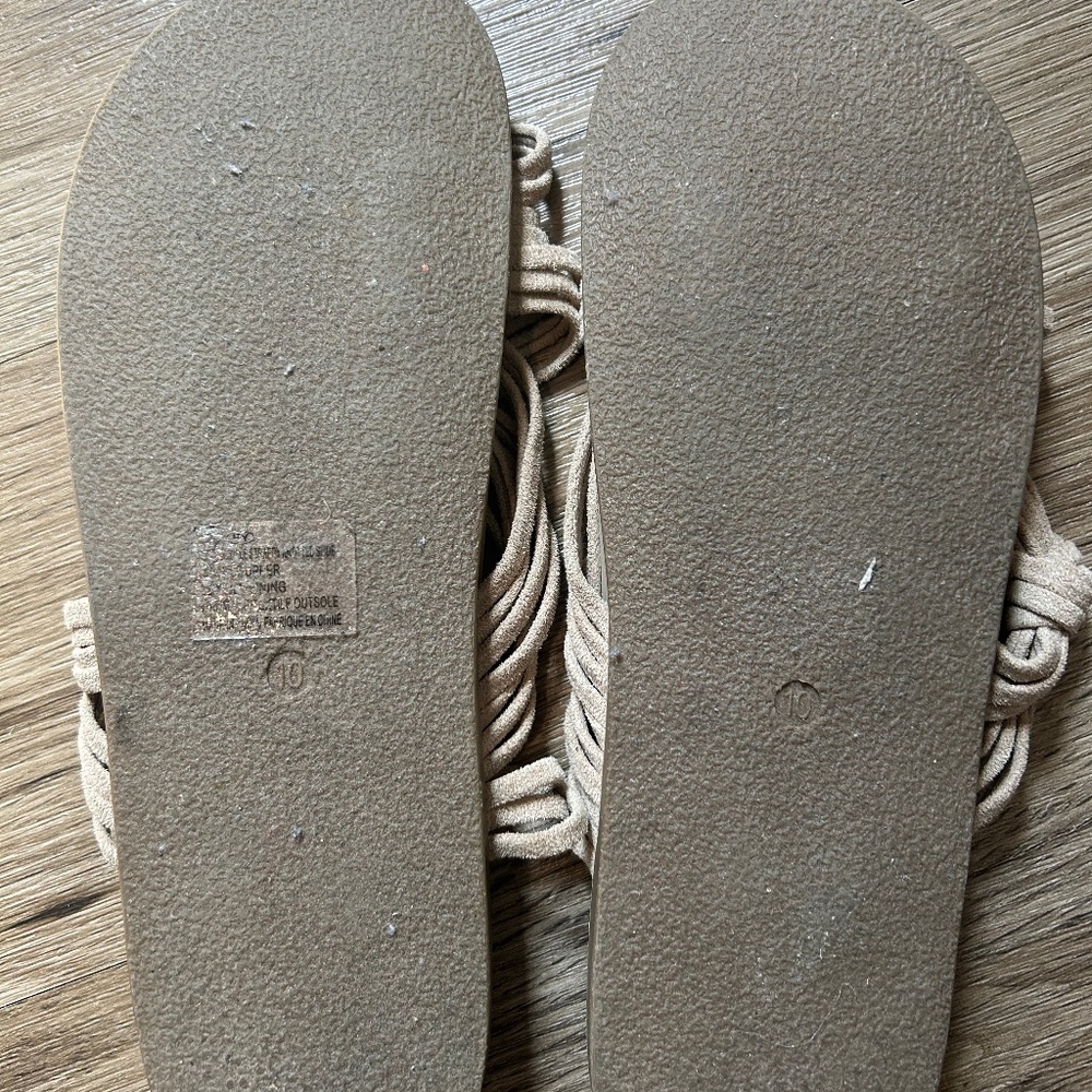 Women Maurice’s Sandals Size 10 - Picture 3 of 3